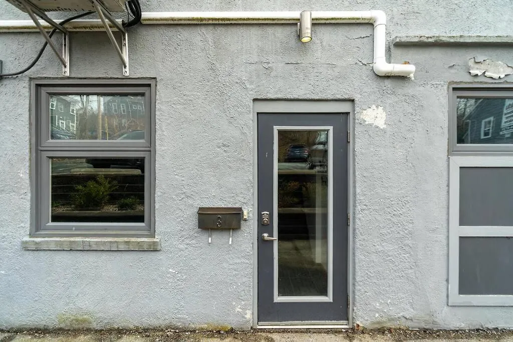 Large & Sunny Beautiful Home #103 Halifax Canada
