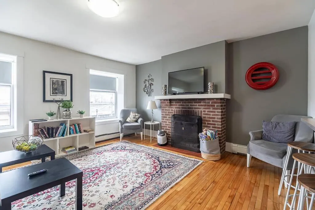 Large & Sunny Beautiful Home #103 Halifax Apartment